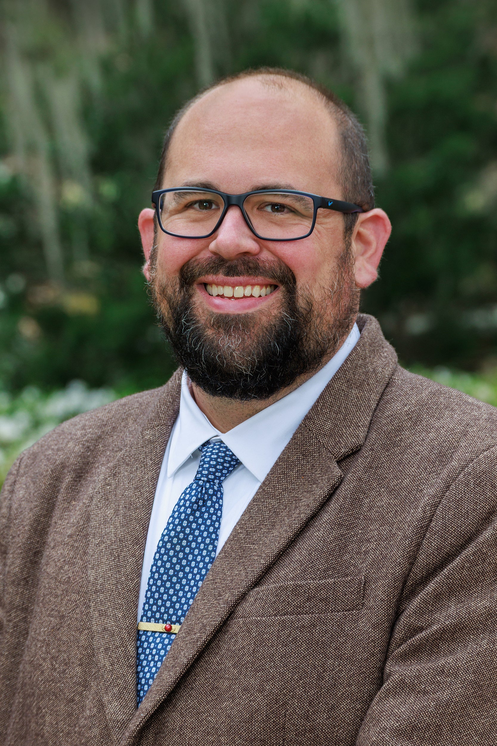 Headshot of Lee Howell