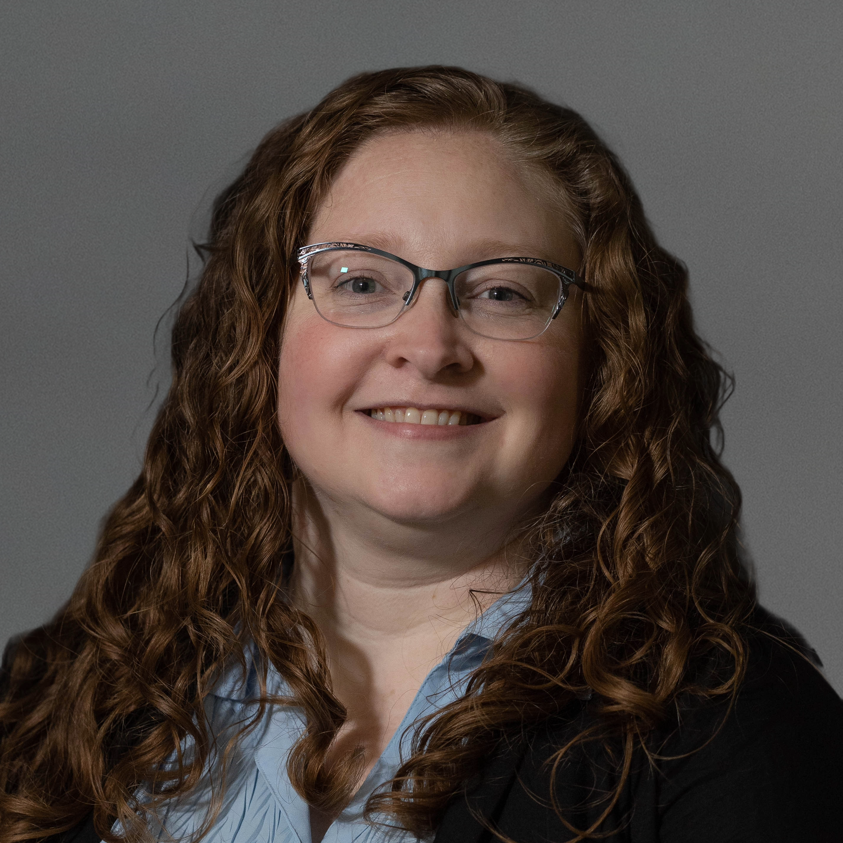 Headshot of Anne Neidhardt