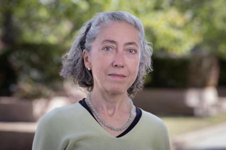 Dr. Laura Reina headshot